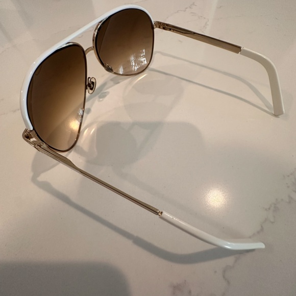 GUCCI Aviator White and Gold Sunglasses - Picture 7 of 9
